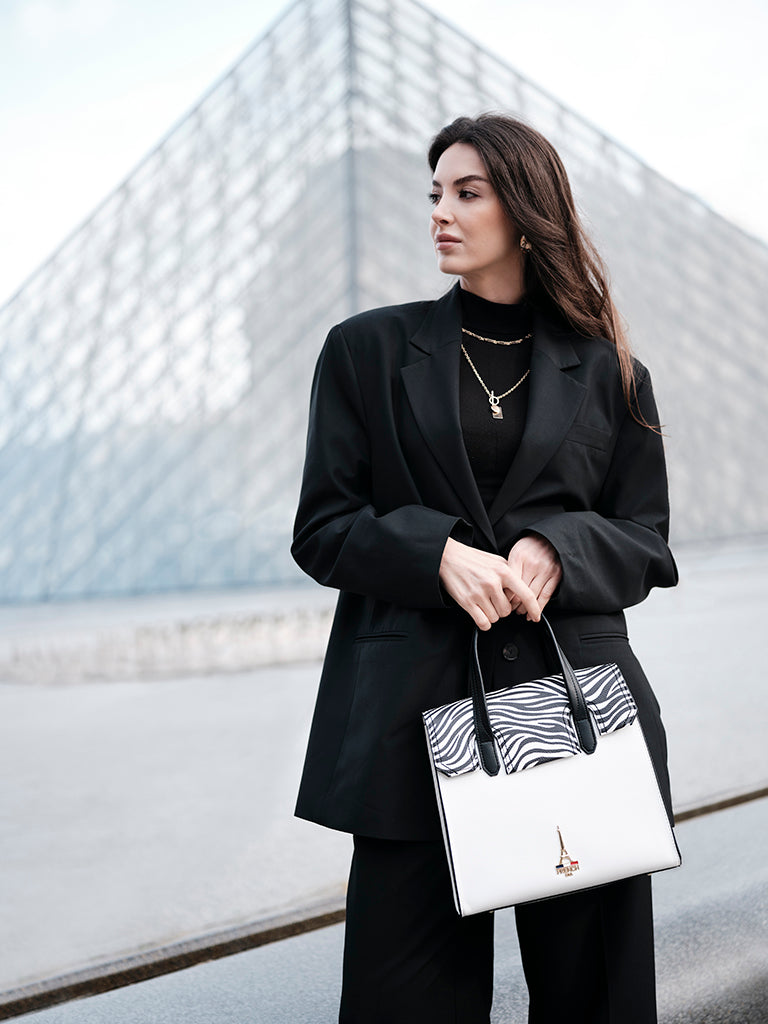 Saga White Handle Bag With Shoulder Strap